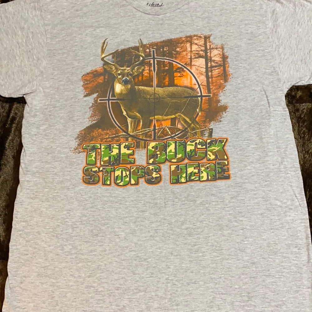 LIFESTYLE CLASSICS T-shirt  🎉FINAL PRICE🎉